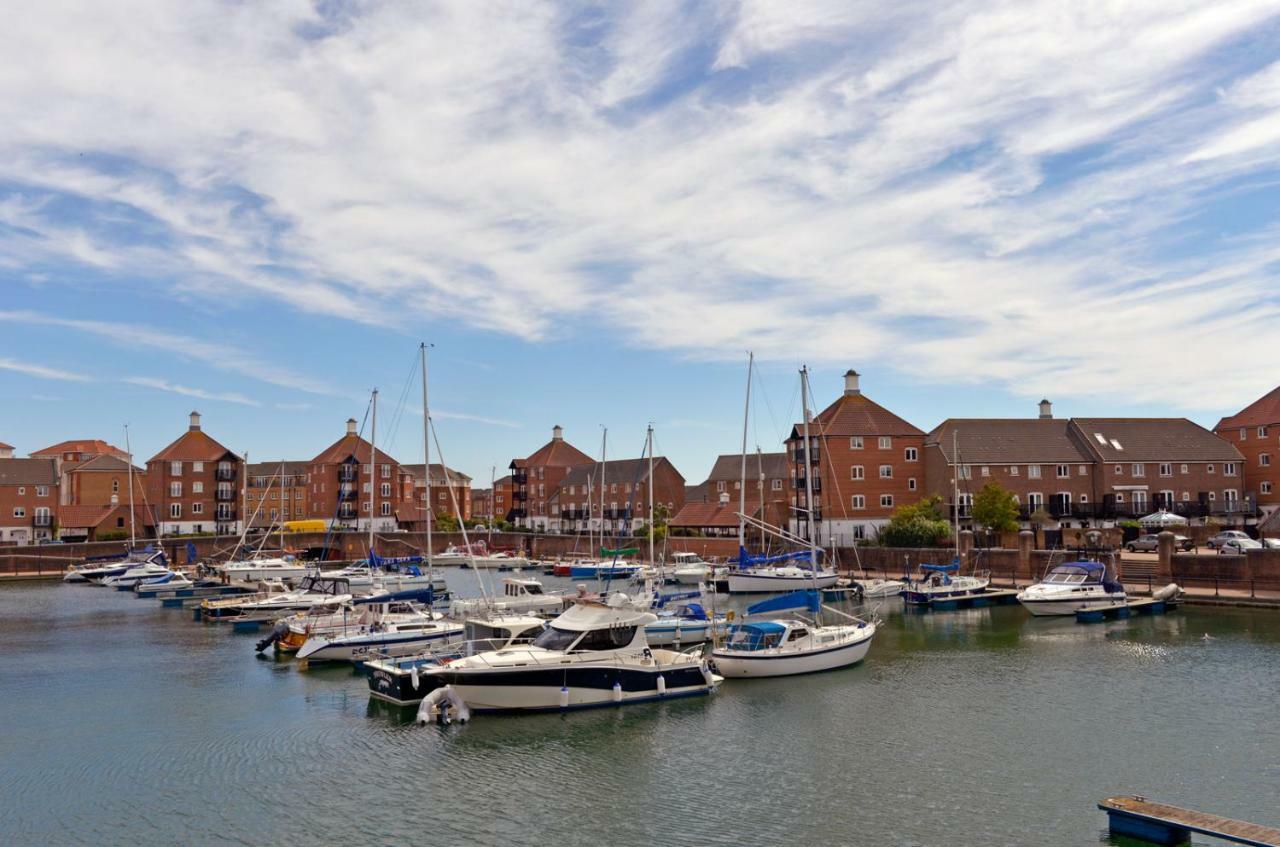 Sail Away Villa Eastbourne Exterior photo